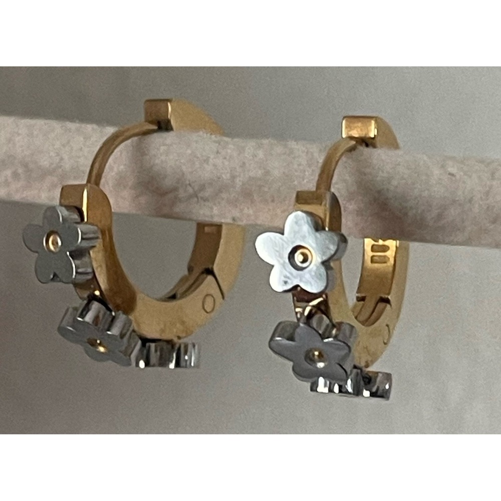 Oh Clementine Daisy Huggie Hoop Earrings Gold Mixed Metal Floral